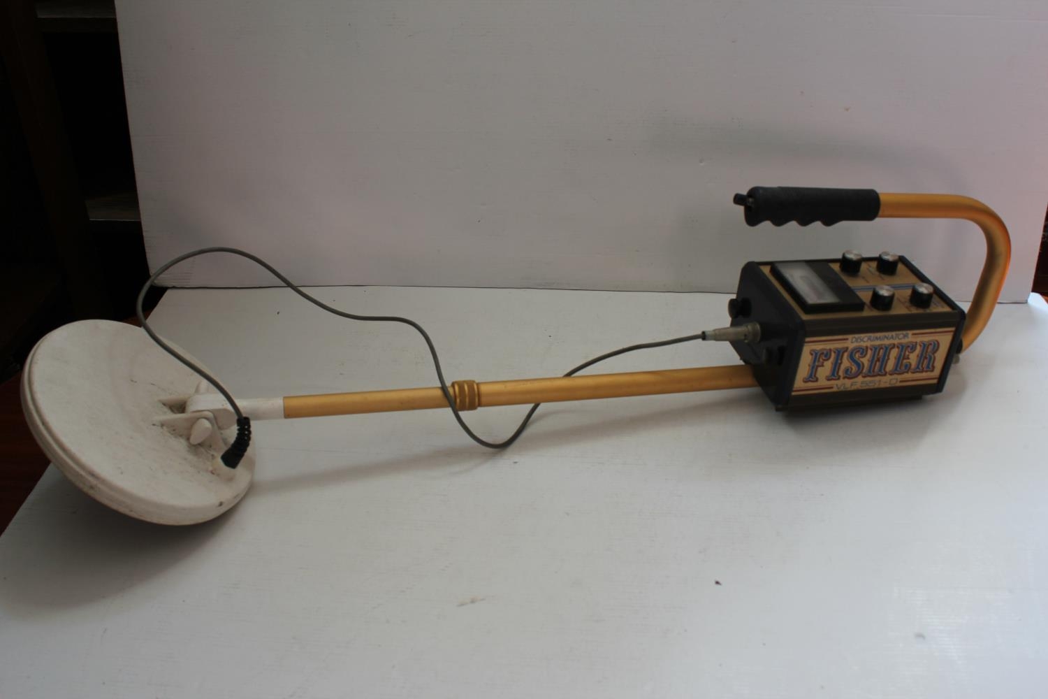 An Early "FISHER VLF 551D" Metal Detector in Excellent Condition with