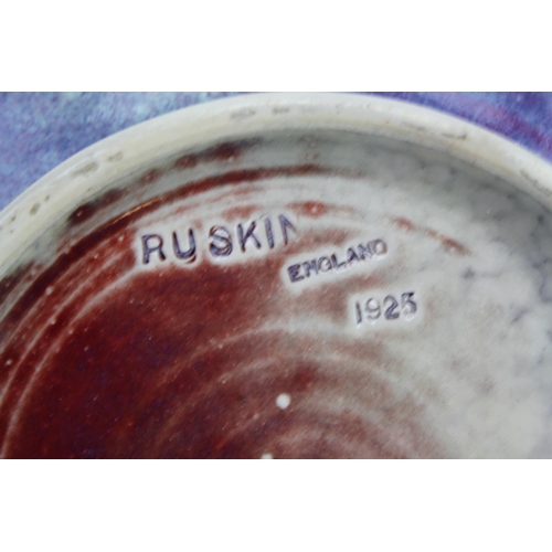 312 - A Ruskin of West Smethwick Sang de Boeuf bowl, marked Ruskin 1925. Measuring: 22cm.