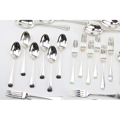 44 - A Lovely Silver Old English pattern Canteen of Cutlery consisting of 6 x Table Spoons, 6 x Desert Sp... 