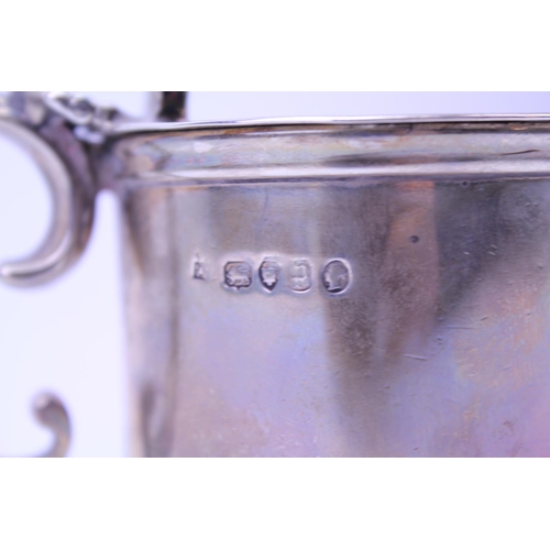 21 - A Silver Cylindrical Victorian Mustard Pot with engraved crest. Makers: Hunt & Roskell. Weighing: 21... 