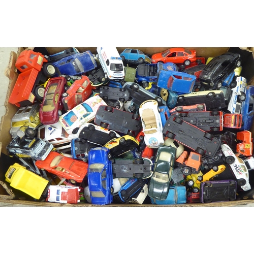 34 - Uncollated diecast model vehicles, recovery, emergency services, sports cars and convertibles: to in... 