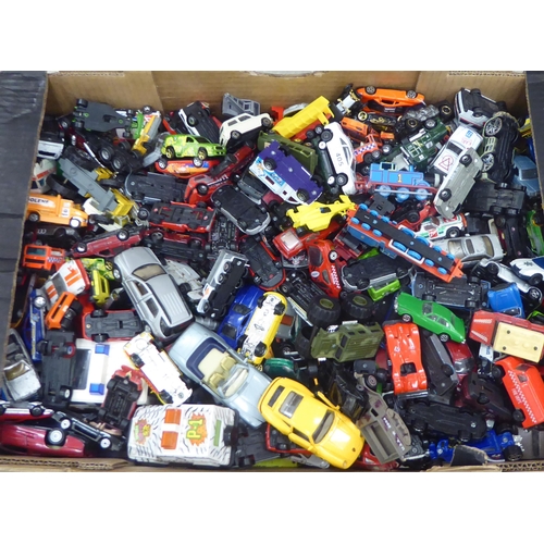 9 - Uncollated diecast model vehicles, recovery, emergency services, sports cars and convertibles: to in... 