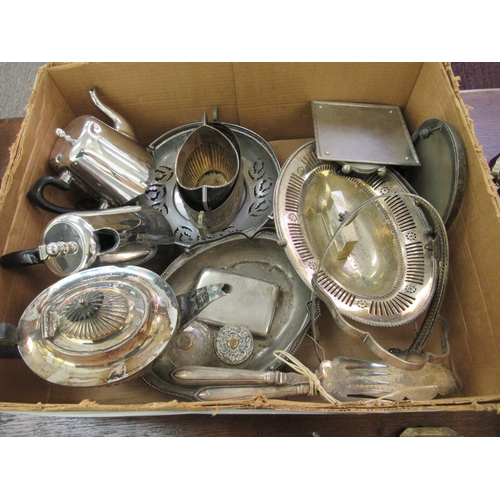 61 - Silver plate: to include cutlery, flatware and domestic items 