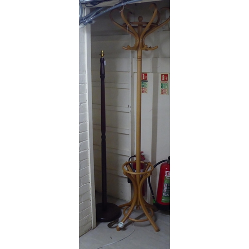 9 - A modern beech bentwood style six branch hat and coat stand  77