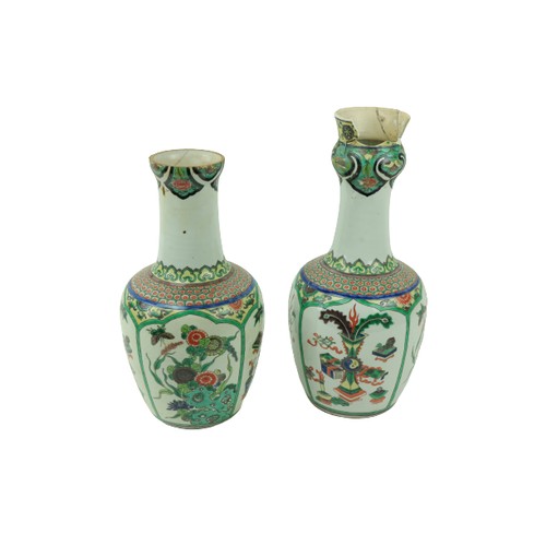 20 - A pair of Chinese Famille Verte 