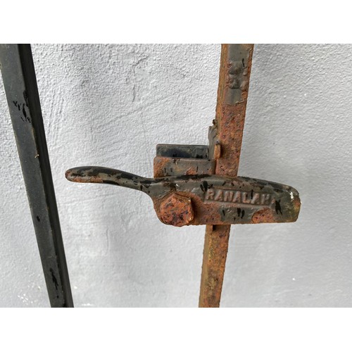 20 - Vintage Ranalah Wrought Iron / Cast Iron Gate 
Height - 132cm
Width - 95cm