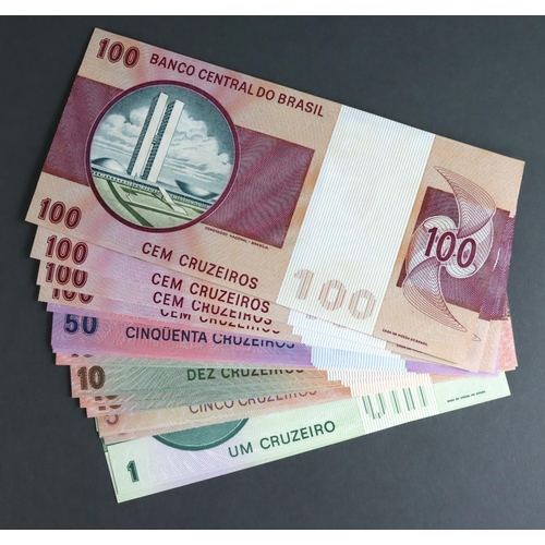 513 - Brazil (20), 4 x sets of 5 notes comprising 100 Cruzeiros 50 Cruzeiros 10 Cruzeiros 5 Cruzeiros and ... 