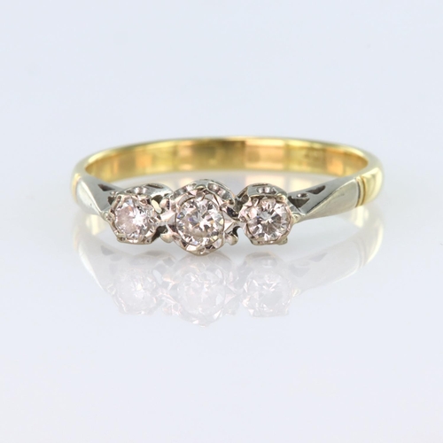 33 - 18ct yellow and white gold ring set with three graduated round brilliant cut diamonds totalling appr... 