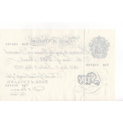 58 - Beale 5 Pounds (B270) dated 2nd July 1952, serial Y22 062783, a consecutively numbered note to the f... 