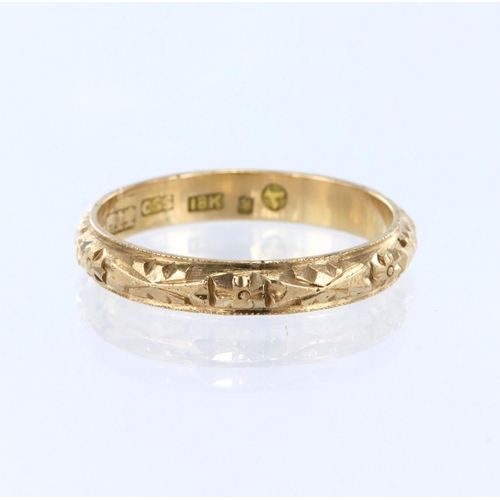 56 - 18ct yellow gold diamond cut band ring with Chinese hallmark, finger size O/P, weight 2.7g