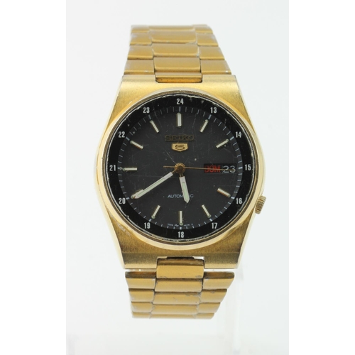 571 - Gents gold plated Seiko 5 automatic wristwatch. Working when catalogued and on its original bracelet