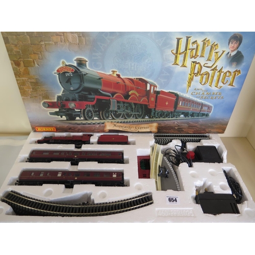 hornby harry potter hogwarts express electric train set