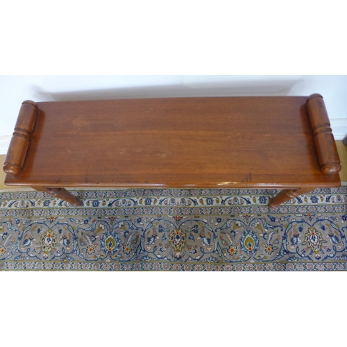 24 - A Victorian style oak window seat made by a local craftsman to a high standard. 
50cm tall, 106 x 33... 