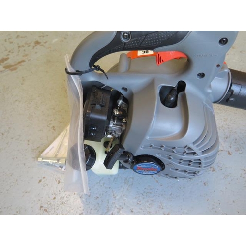 36 - A Tanaka petrol leaf blower THB-260PF, in good working order with instructions, normal retail price ... 