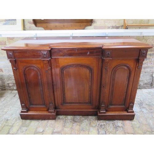 79 - A good quality mahogany breakfront sideboard with two frieze drawers and three cupboard doors enclos... 
