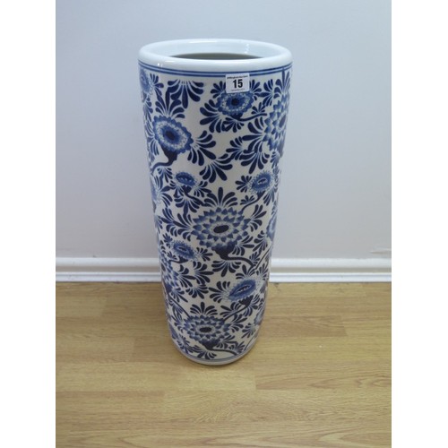 15 - A blue and white stick stand 60 cm tall