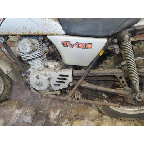 5 - A Honda TL125 vintage motorcycle 1979, reg GKE 540V in need of restoration with vehicle registration... 