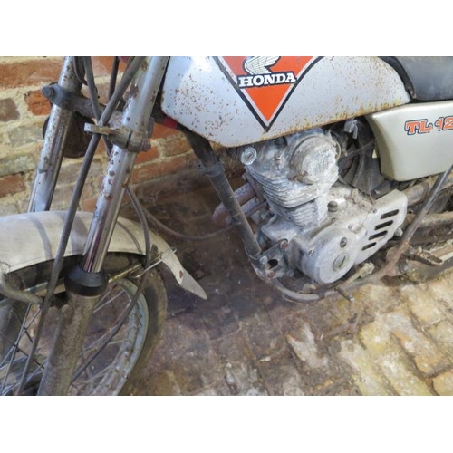 5 - A Honda TL125 vintage motorcycle 1979, reg GKE 540V in need of restoration with vehicle registration... 