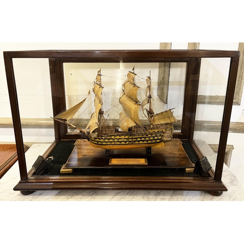 88 - HMS VICTORY MODEL SHIP, scale model 32ft to 1 inch scale, plinth base, plaque to inside, glass case,... 