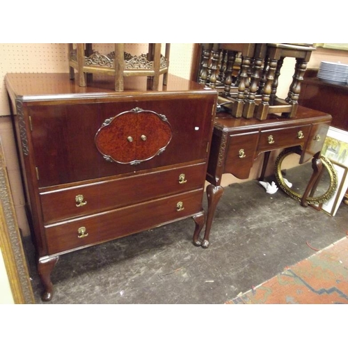 Mahogany Two Piece Bedroom Suite Comprising Mirror Back Dressing