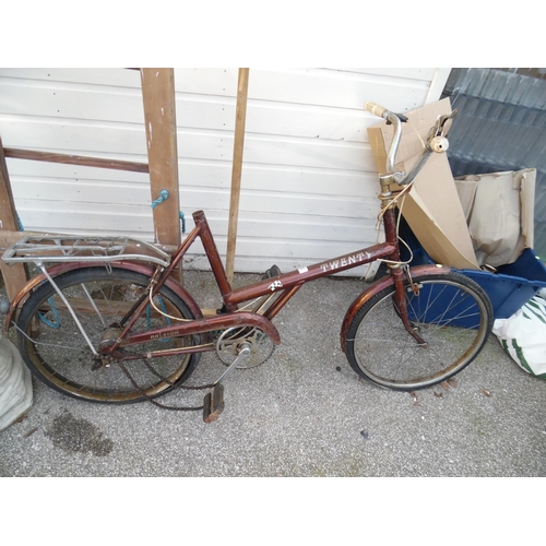 vintage shopper bike
