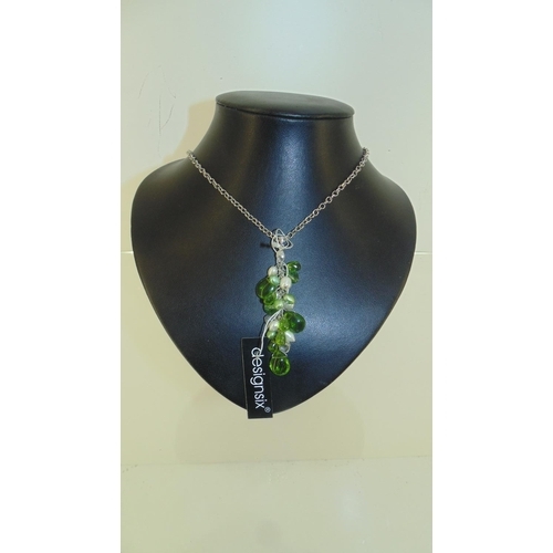 3016 - Designsix London necklace with lime green and white stone pendant