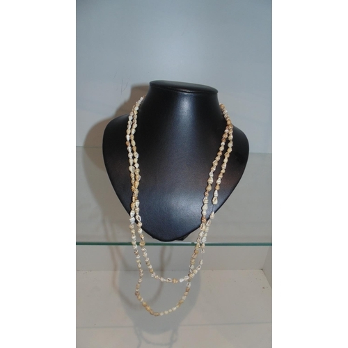 3057 - Extra long seashell necklace
