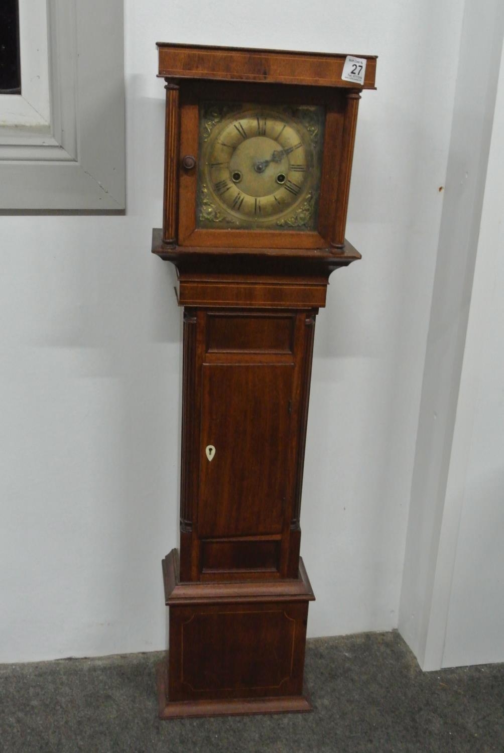 A beautifully crafted vintage Granddaughter clock in need of some light