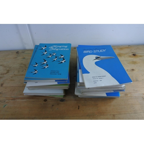223 - A collection of vintage 'Bird Study' reference books by Robert Hudson.