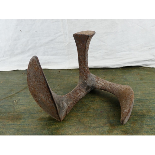 135 - A cast iron shoe last.