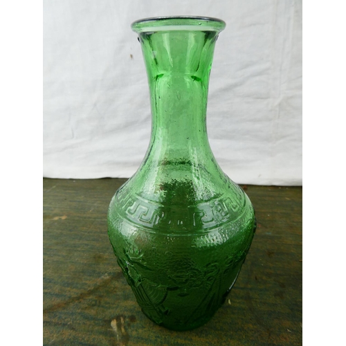 147 - 3 decorative glass vases.