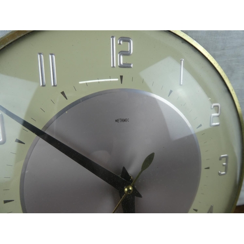 171 - A vintage Metamec wall clock.