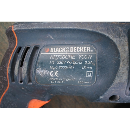 3 - A Black & Decker 700W drill and two other sanders.