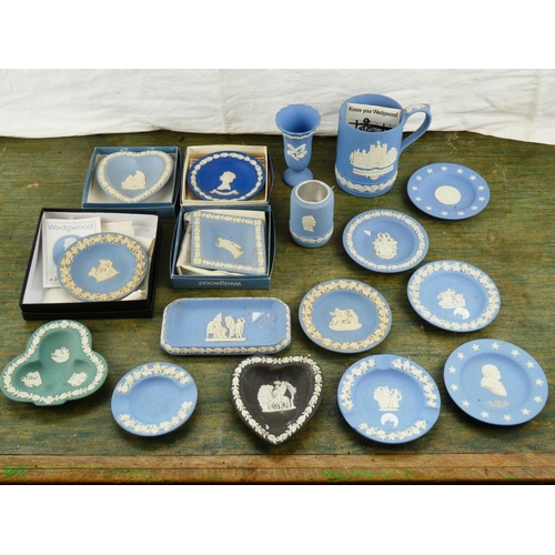 81 - A large collection of Wedgwood ceramics.