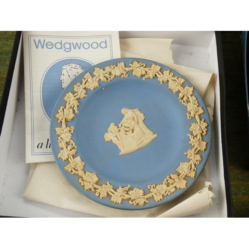 81 - A large collection of Wedgwood ceramics.