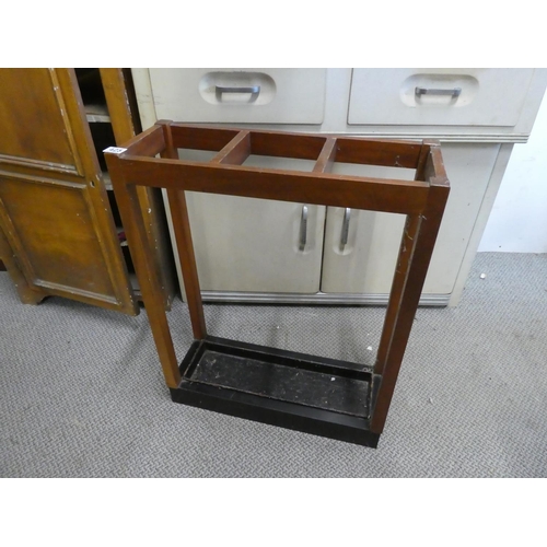 425 - An antique/ vintage stick/ umbrella stand with drip tray.