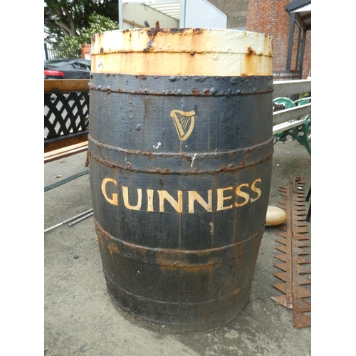 464 - A vintage wooden 'Guinness' barrel.