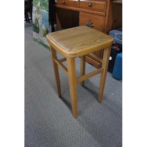 375 - A vintage/ retro bar stool.