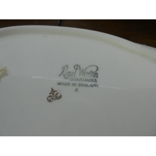 535 - A collection of 3 vintage sandwich trays, to include Royal Winton & more.