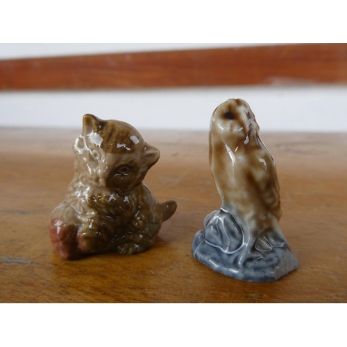 13 - A Wade Whimsies cat and owl ornament.