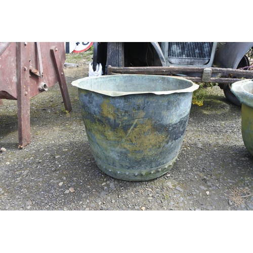 108 - A stunning large antique copper riveted planter, measuring 39cm(H) x 52cm(W) roughly.