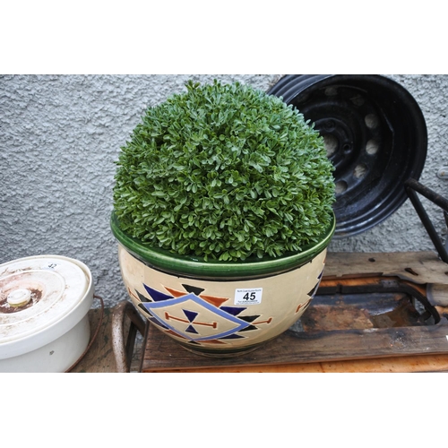 45 - A large decorative planter/flower pot, measuring 25cm in width