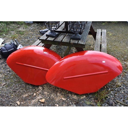 95 - A set of 35x T20 tractor mudguards/ fenders.