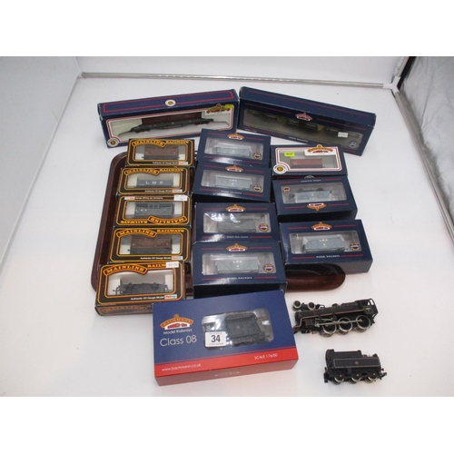 34 - Bachmann Mainline and Branch Line Engines and Rolling Stock