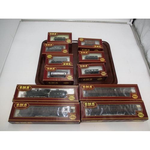 38 - Airfix GMR Engine, Carriages and Rolling Stock
