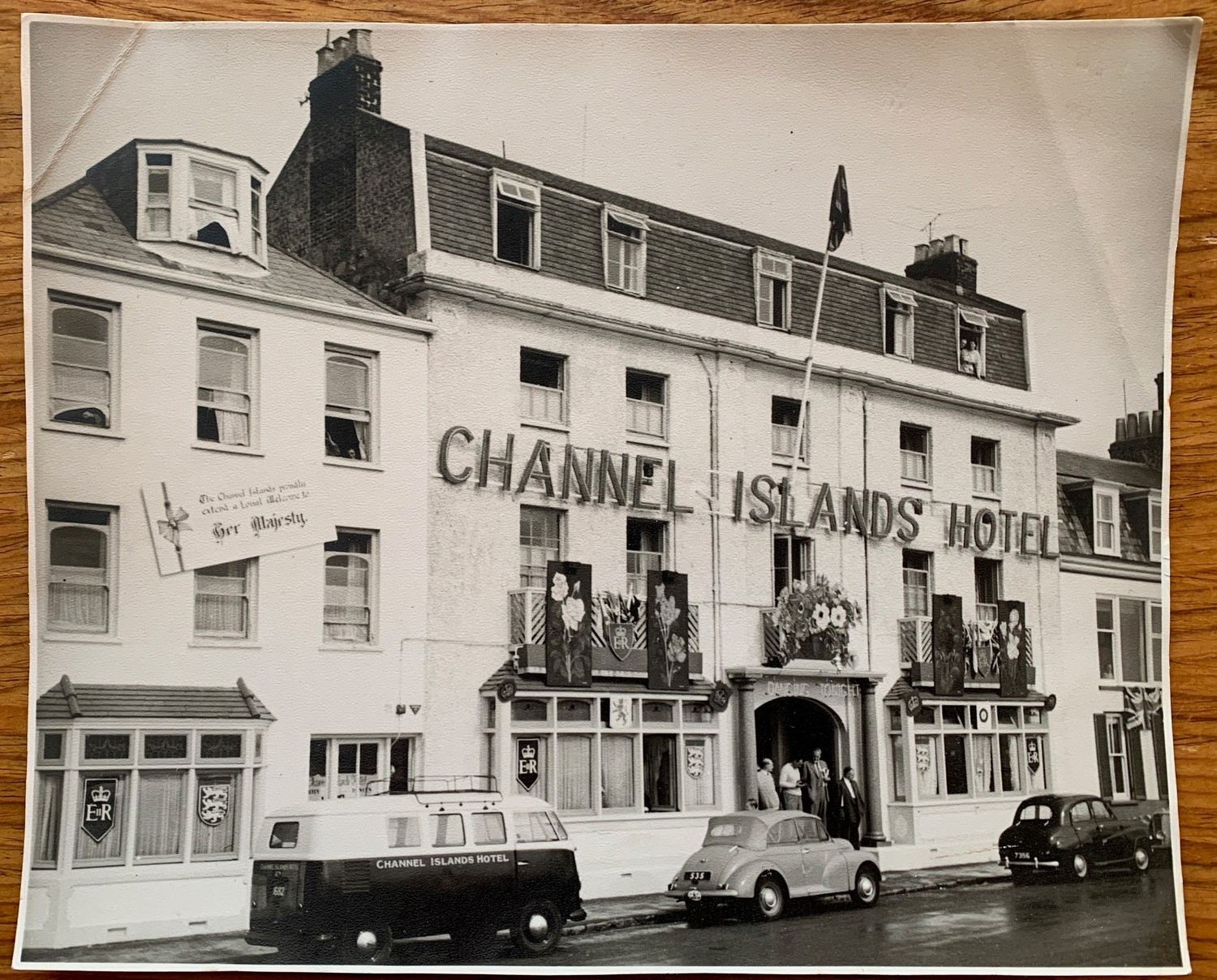 Photo of Channel Islands Hotel, Guernsey, 19 x 24 cm.
