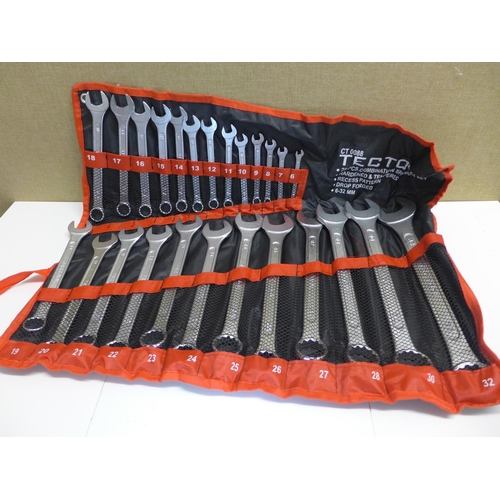 2051 - Tectool 25 piece combination spanner set - ranging from 6 to 32mm - in sleeve - boxed and unused * T... 