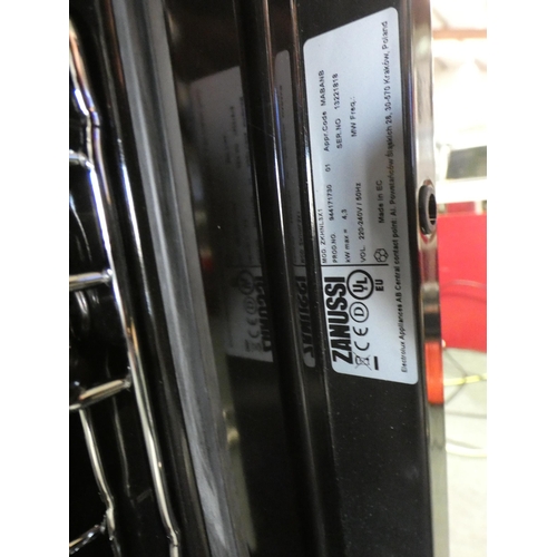 3010 - Zanussi Built In FanCook Double Oven (H888xW594xD568) - model:- ZKHNL3X1, RRP £382.50 inc. VAT * Thi... 