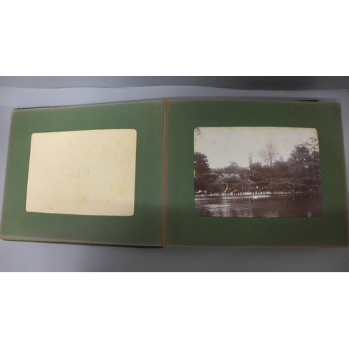 644 - A collection of thirty-nine early 20th Century photographs of Nottingham and surrounding area in an ... 