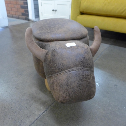 1330 - A bull storage footstool in faux leather, 59cms (2601935)   #
